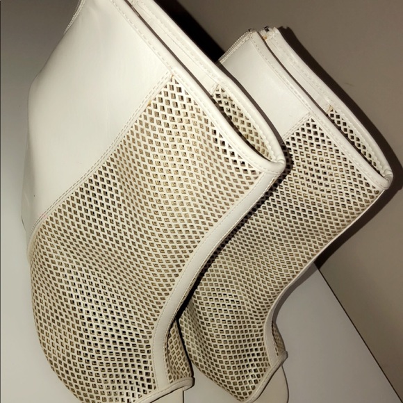 Heels - Picture 5 of 6